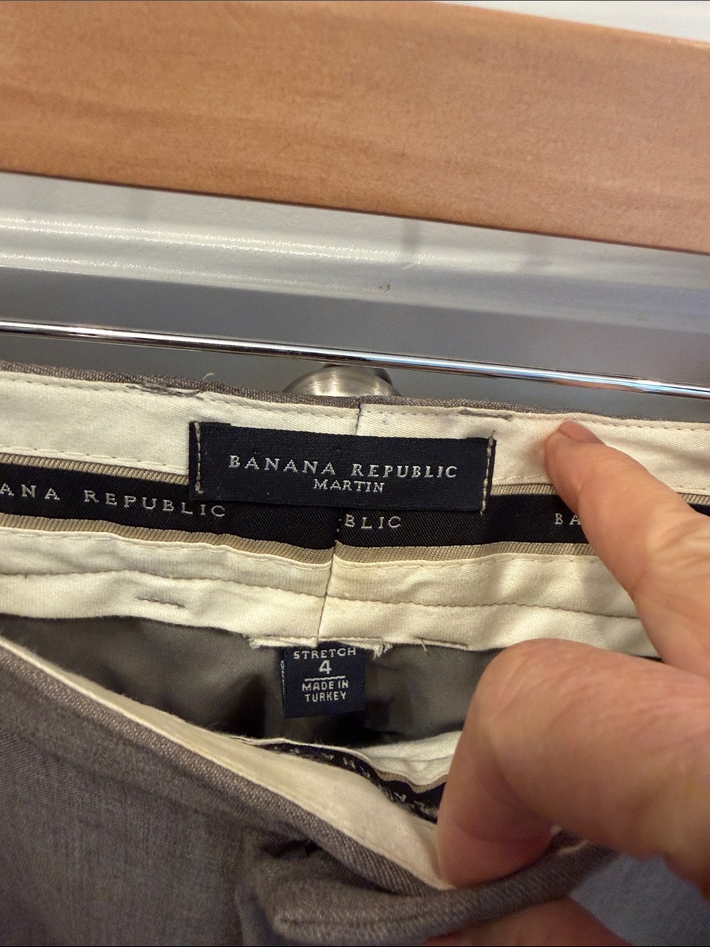 Banana Republic Gorgous Women’s Dress Pants in Taupe - Picture 5 of 8